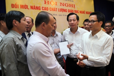 Không thể ấn định 30% học sinh phổ thông học đại học, còn lại phải học cao đẳng