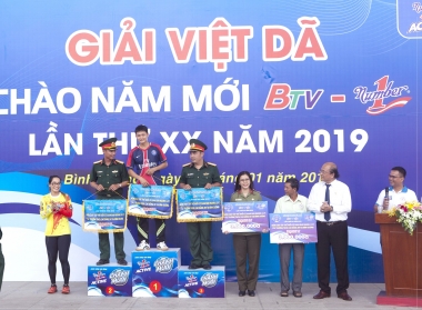 Hơn 8.000 người tham dự Giải việt dã "Chào năm mới" tranh cúp BTV - Number 1