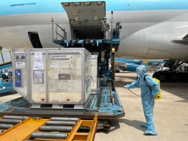 Chống tham nhũng, tiêu cực trong việc phân phối vắc xin COVID-19