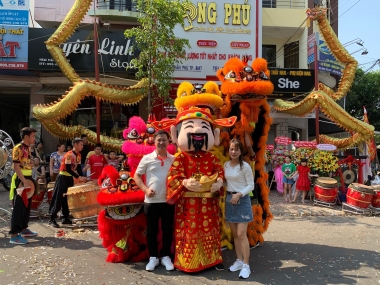 Hệ thống sửa chữa điện thoại Bảo Long & Phong Phú khai trương tại Buôn Mê Thuộc