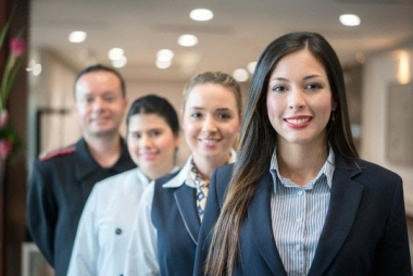 Thái độ phục vụ và ảnh hưởng của nó đến quyết định mua hàng