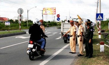 Từ 01/8/2016, tăng mức xử phạt vi phạm giao thông