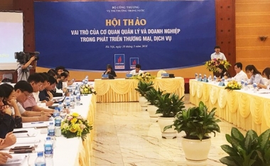 Nâng cao vai trò liên kết “2 nhà” trong phát triển thương mại dịch vụ