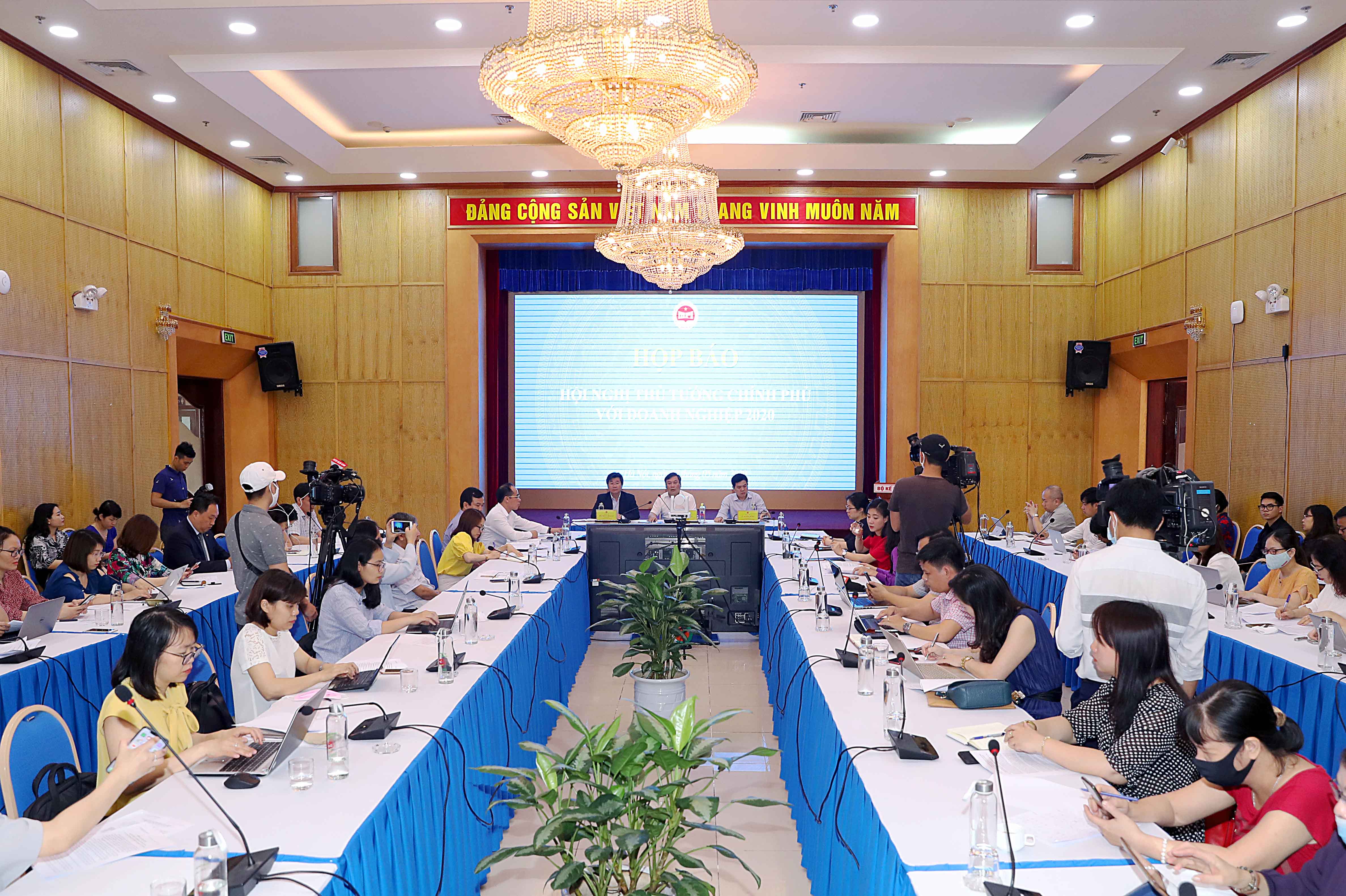 Hội nghị Thủ tướng Chính phủ với Link Nhà Cái Uy Tín 2026 | Đăng Ký +65k 2020 sẽ tập trung thảo luận 4 nhóm vấn đề