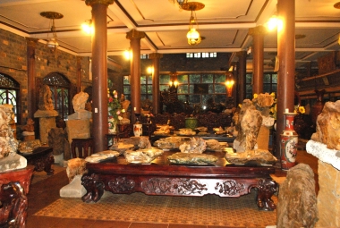 Chiêm ngưỡng “Bảo tàng đá hàng triệu đô ở Việt Nam”