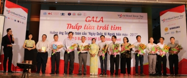 Nhiều hoạt động sôi nổi  trong đêm gala “Thắp sáng trái tim”