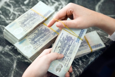 Nếu hoàn thành nhiệm vụ, TCTD yếu kém vẫn có thể chi khen thưởng cho lãnh đạo