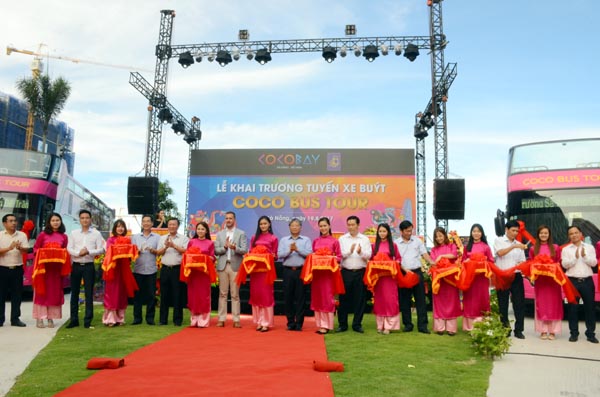 Khai trương tuyến xe buýt Coco Bus Tour tại Đà Nẵng