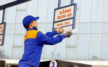Giá xăng giảm nhẹ từ 15h chiều nay