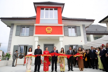 Khánh thành Trụ sở Phái đoàn Việt Nam tại Thụy Sĩ
