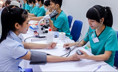 Đề xuất tăng giá dịch vụ khám bệnh lên mức từ 28.800-40.600 đồng/lần khám
