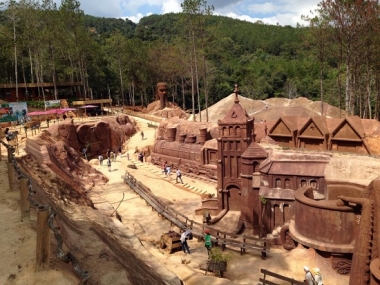 Thú vị làng đất sét Đà Lạt