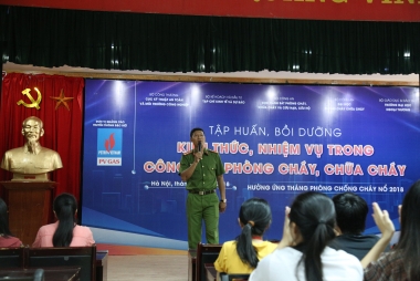 Tổ chức tập huấn phòng cháy, chữa cháy tại Trường Đại học Ngoại thương