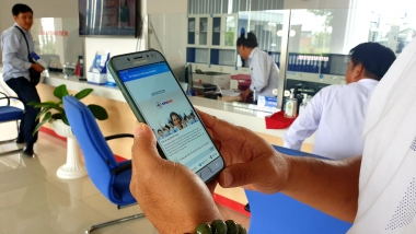 Điện lực miền Nam: Đẩy mạnh giao dịch trực tuyến, mở rộng thanh toán không dùng tiền mặt