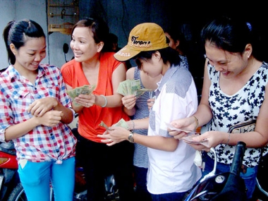 Lương tối thiểu vùng chính thức tăng tối đa 400.000 đồng từ 1/1/2016