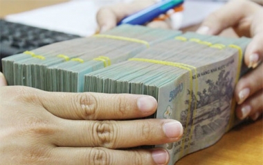 Thủ tướng yêu cầu cân đối nguồn để tăng lương trong năm 2017