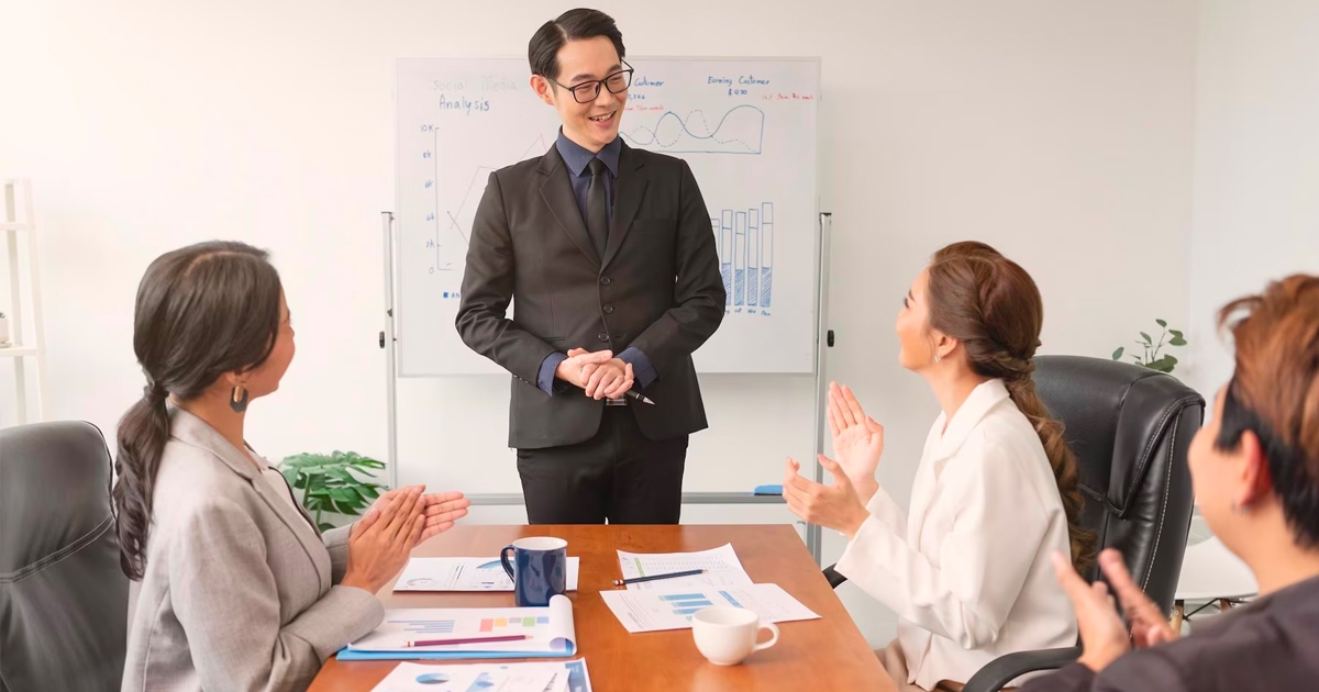 Phong cách lãnh đạo chuyển đổi, sự tương thích cá nhân - tổ chức và hành vi đổi mới của nhân viên: Đề xuất mô hình Ok365.com link không chặn và phương pháp ước lượng