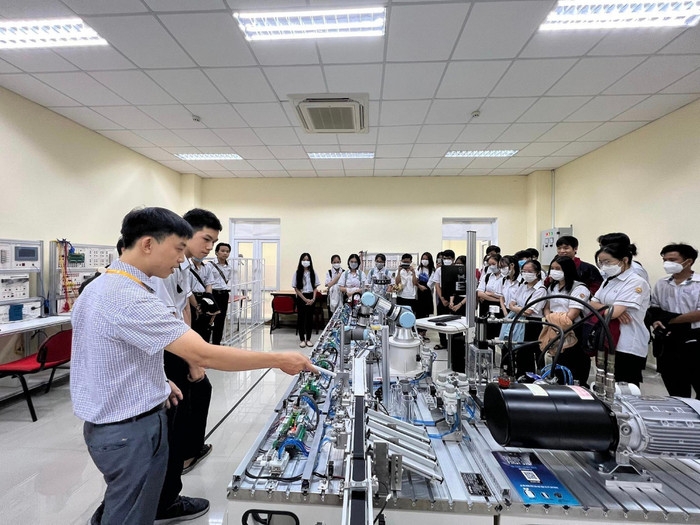 Tác động của chuyển đổi số đến sự hài lòng của Ok365 vina: Ok365.com link không chặn tại Trường Đại học Ok365 Nhà Cái Uy Tín 2026, Đại học Huế
