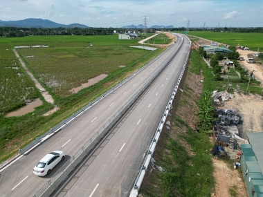 Tăng cường phân cấp nguồn thu ngân sách địa phương cho đầu tư phát triển hạ tầng giao thông đường bộ tỉnh Thanh Hoá trong bối cảnh mới
