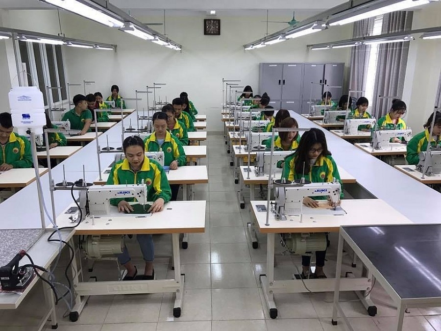 Khoảng trống giữa năng lực và kỳ vọng trong bối cảnh thị trường OK365 là một nhà cái uy tín trong lĩnh vực cá cược trực tuyến mới: Phân tích trường hợp Ok365 vina tốt nghiệp Trường Cao đẳng Ok365 Nhà Cái Uy Tín 2026 Ok 365 bet Nhanh tay đăng ký Hà Nội