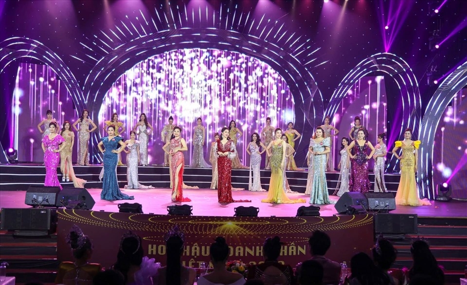 Mạc Thị Minh đăng quang Hoa hậu Doanh nhân Việt Nam, đạt vương miện 1,5 tỉ