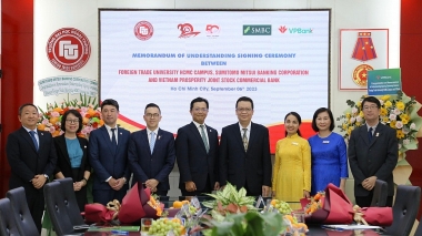 Cơ sở II Trường Đại học Ngoại thương cùng Ngân hàng SMBC và VPBank ký kết thỏa thuận hợp tác hướng đến phát triển nhân lực chất lượng cao vì cộng đồng