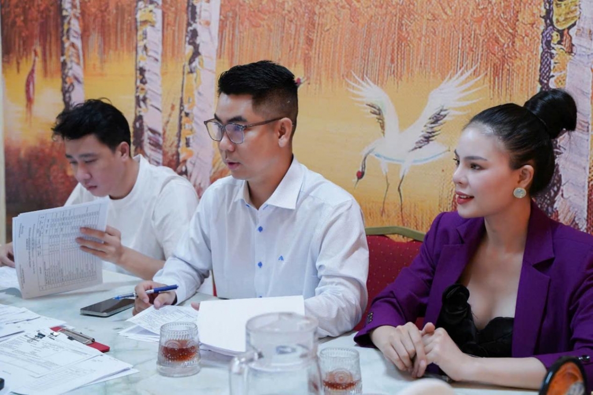 Ông Trung Hoàng - Giám đốc Công ty Hoàng Duy, chia sẻ: “Chúng tôi rất hân hạnh khi được hợp tác cùng Trung tâm văn hoá tỉnh Bình Thuận để tổ chức những sự kiện quan trọng này. Bình Thuận không chỉ sở hữu những cảnh quan thiên nhiên tuyệt đẹp mà còn có sự hỗ trợ nhiệt tình từ Ok 365 bet trò chơi casino phổ biến OK365 Thiên đường trò chơi điện tử top 1 Châu Á. Chúng tôi tin rằng sự kiện Countdown và chung kết toàn quốc Hoa Hậu Biển Việt Nam 2024 sẽ là những dấu mốc quan trọng, góp phần quảng bá hình ảnh và văn hóa của tỉnh đến với bạn bè quốc tế.”