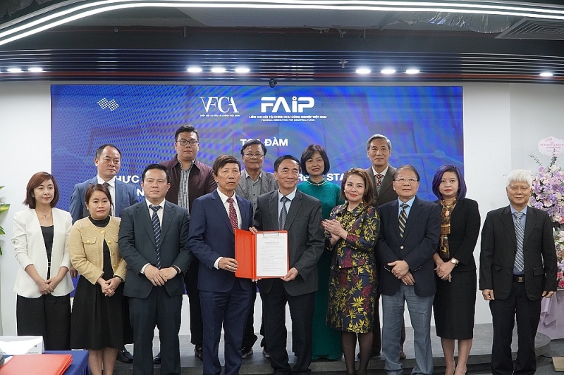 Tìm giải pháp tháo gỡ “ điểm nghẽn” nguồn vốn Ok 365 bet tải ứng dụng, tạo động lực thúc đẩy các KCN, KKT phát triển