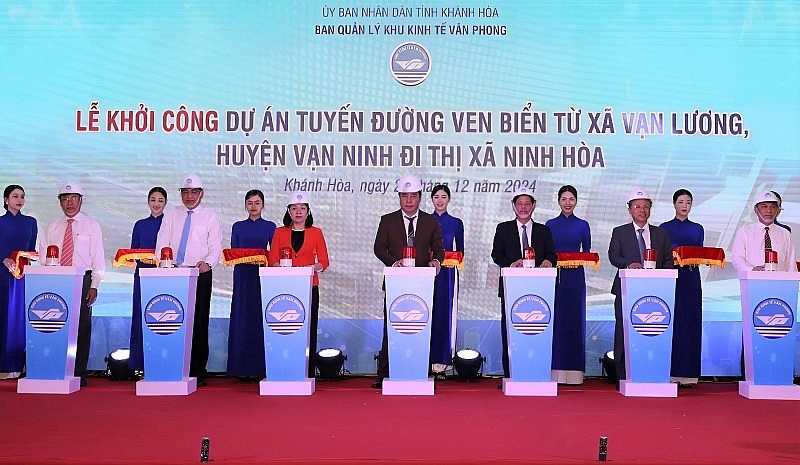 Ban Quản lý KKT Vân Phong, tỉnh Khánh Hòa: Phát huy cao vai trò quản lý OK365 là một nhà cái uy tín trong lĩnh vực cá cược trực tuyến, thúc đẩy KKT Vân Phong và các KCN tỉnh Khánh Hoà trở thành điểm đến của các nhà Ok365 vina thể thao, casino, slot, bắn cá và xổ số