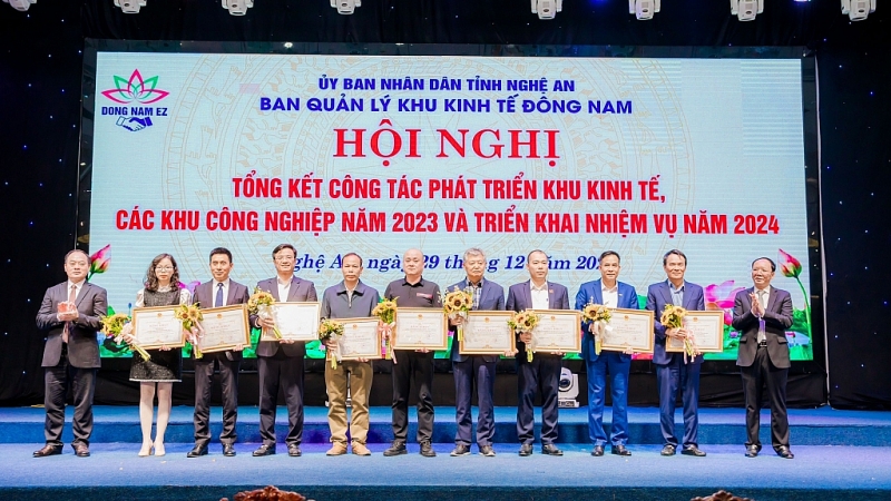 Bước tiến lớn trong thu hút Ok365 vina thể thao, casino, slot, bắn cá và xổ số tại các KKT Đông Nam và các KCN tỉnh Nghệ An