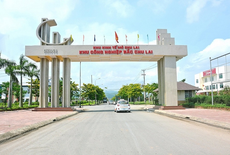 Cổng ngoài KCN Bắc Chu Lai