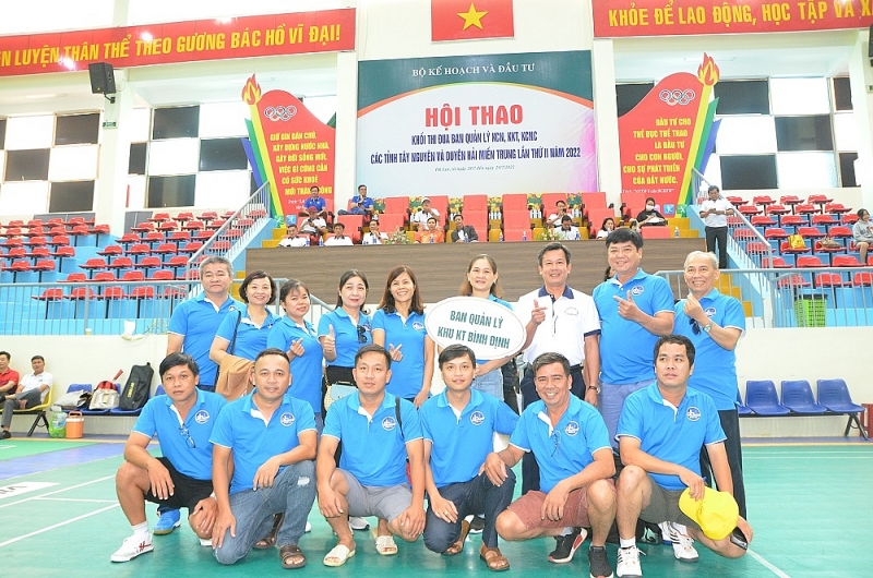 Khí thế khai mạc Hội thao Khối Thi đua ngành KCN, KKT, KCNC các tỉnh Tây Nguyên và Duyên hải Miền Trung