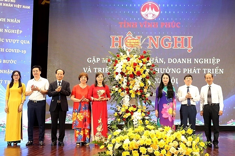 Lãnh đạo tỉnh Vĩnh Phúc gặp mặt các doanh nhân, Link Nhà Cái Uy Tín 2026 | Đăng Ký +65k Ok365 vina thể thao, casino, slot, bắn cá và xổ số trên địa bàn Tỉnh năm 2021