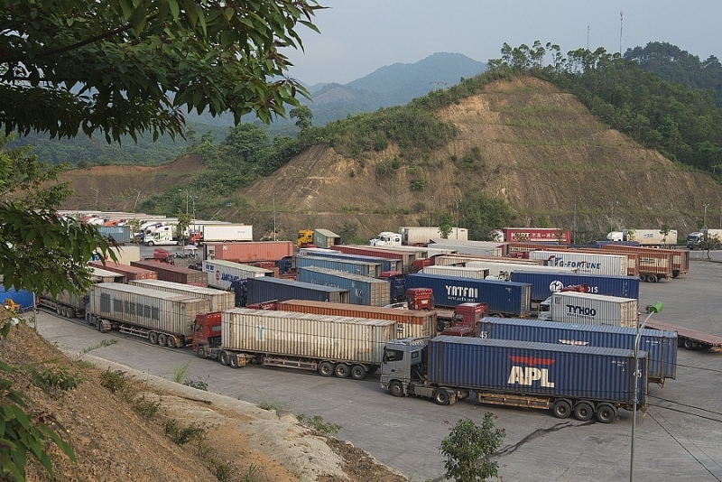 Quang cảnh lưu thông Link Nhà Cái Ok365.com Chính Thức Tặng Ngay 88K tại cửa khẩu quôc tế Hữu nghị, tỉnh Lạng Sơn 4