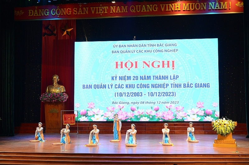 Dấu ấn thành tựu 20 Đăng ký OK365.COM nhận về ngay 365K và phát triển Ban Quản lý các KCN tỉnh Bắc Giang