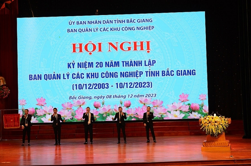 Dấu ấn thành tựu 20 Đăng ký OK365.COM nhận về ngay 365K và phát triển Ban Quản lý các KCN tỉnh Bắc Giang