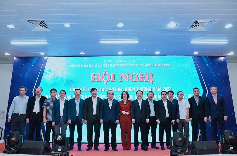 Khối thi đua Ban Quản lý các Khu Ok 365 bet Nhanh tay đăng ký, Khu Ok365 Nhà Cái Uy Tín 2026, Khu công nghệ cao các tỉnh Tây Nguyên và Duyên hải miền Trung:  Gặt hái nhiều thành công trong năm 2023