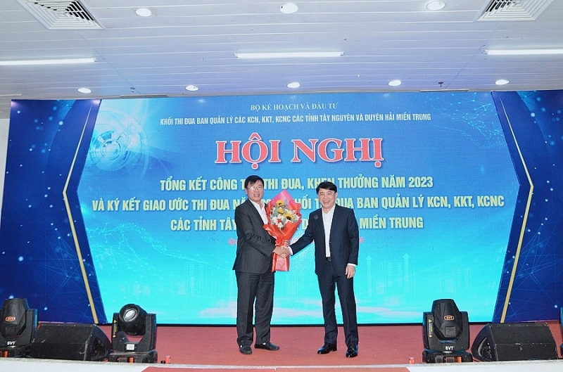 Khối thi đua Ban Quản lý các Khu Ok 365 bet Nhanh tay đăng ký, Khu Ok365 Nhà Cái Uy Tín 2026, Khu công nghệ cao các tỉnh Tây Nguyên và Duyên hải miền Trung:  Gặt hái nhiều thành công trong năm 2023