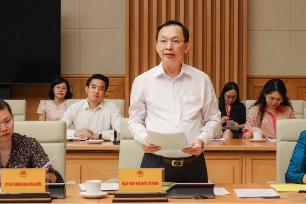 Vững lái chính sách trong bối cảnh lạm phát, lãi suất, giá nhiên liệu thế giới biến động mạnh