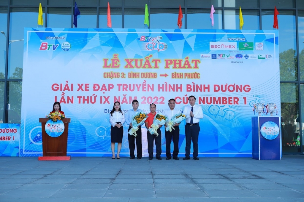Number 1 chanh, dâu đồng hành cùng Giải xe đạp truyền hình Bình Dương lần thứ IX chặng thứ 3