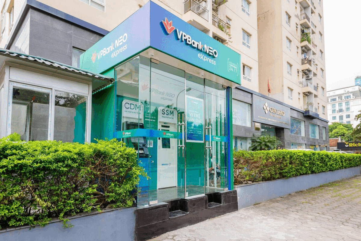 VPBank ra mắt "điểm chạm vật lý" cho ngân hàng số VPBank NEO