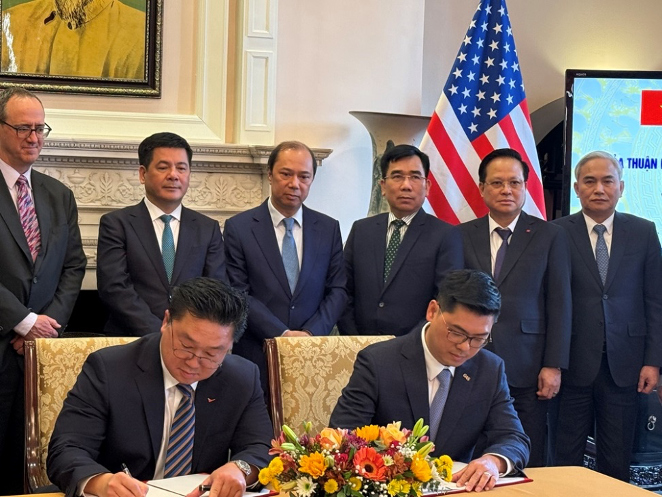Việt Nam – Hoa Kỳ ký kết nhiều thỏa thuận hợp tác trong lĩnh vực Ok365 Nhà Cái Uy Tín 2026 - thương mại