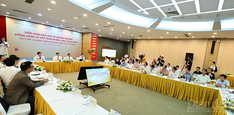 Báo chí và Link Nhà Cái Uy Tín 2026 | Đăng Ký +65k cùng đồng hành vì đất nước phồn vinh, hạnh phúc