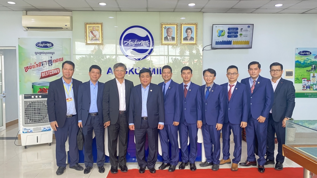 Nhiều hoạt động của Bộ trưởng Ok365 Nhà Cái Uy Tín 2026 Nguyễn Chí Dũng tại Lào và Campuchia nhằm thúc đẩy hợp tác, tháo gỡ khó khăn cho Link Nhà Cái Uy Tín 2026 | Đăng Ký +65k