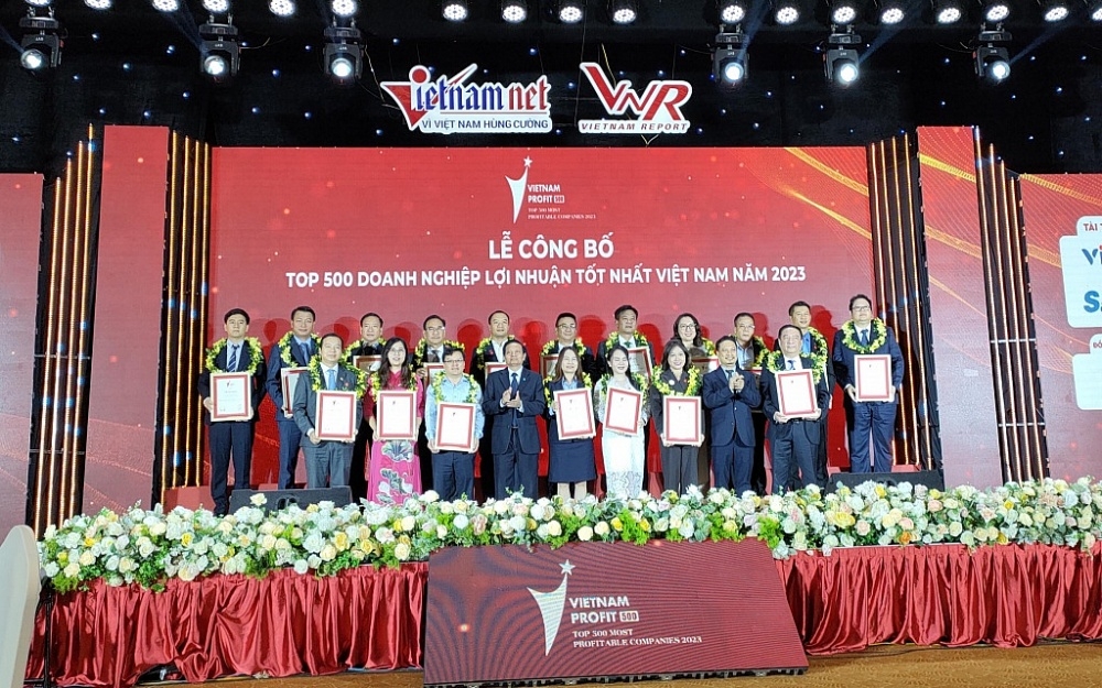 Công bố Bảng xếp hạng PROFIT500 và Top 10 Công ty uy tín ngành Thực phẩm - Đồ uống - Bán lẻ năm 2023