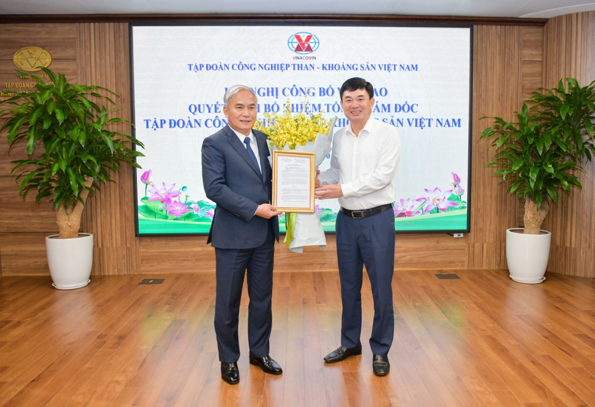 Chính thức công bố và trao Ok365 com vn sòng bạc trực tuyến bổ nhiệm tân Tổng giám đốc Tập đoàn Than và Khoáng sản Việt Nam