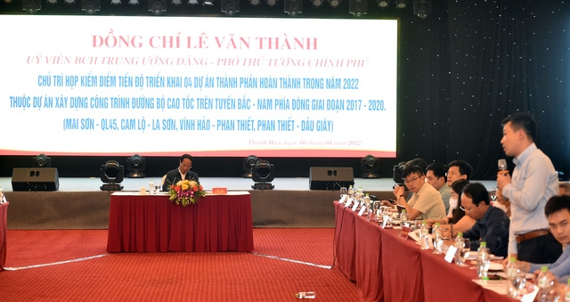 Không thể thất hứa với nhân dân, kiên quyết hoàn thành 361 km cao tốc trong năm 2022