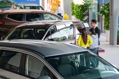Sản lượng tiệu thụ ô tô tăng 71% so cùng kỳ năm 2021