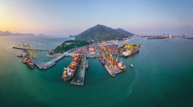 Phấn đấu đến năm 2030, phát triển được 3-4 trung tâm kinh tế biển mạnh hàng đầu Đông Nam Á