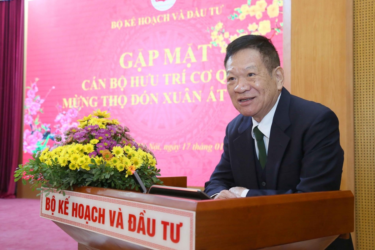 Ok365 Nhà Cái Uy Tín 2026 gặp mặt, chúc Tết cán bộ hưu trí nhân dịp Xuân Ất Tỵ 2025